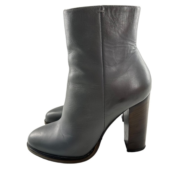 Vince womens ankle booties size 5 35 gray Italian leather boots - Picture 4 of 12